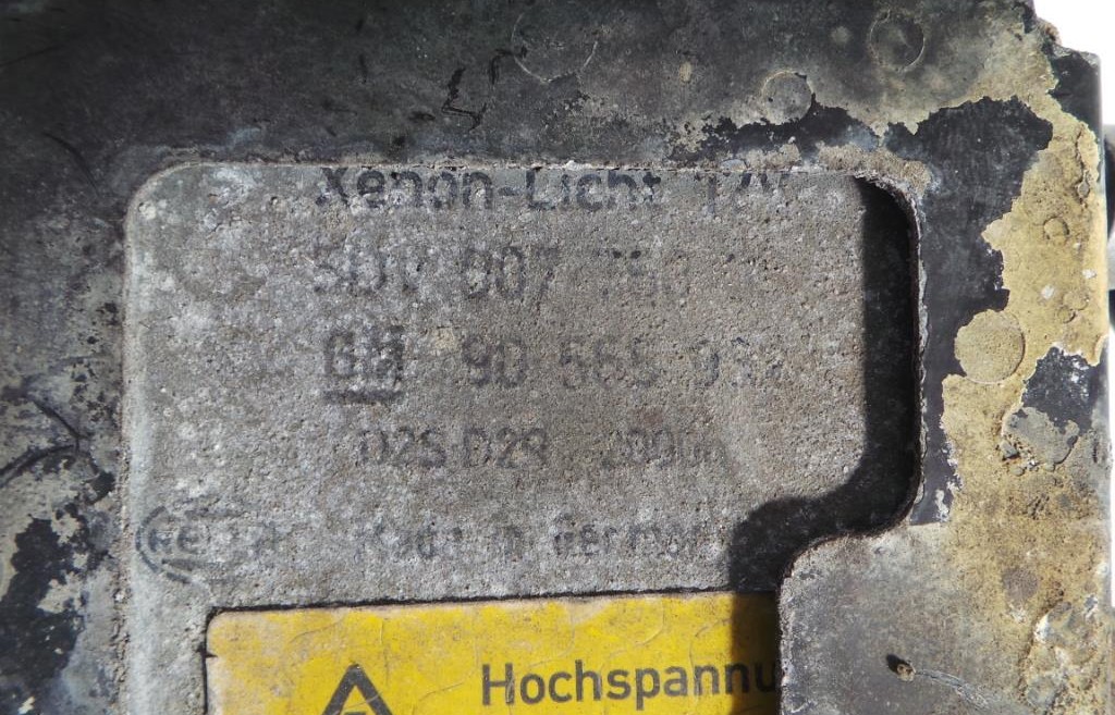 Opel Omega B Bj.98 Vorschaltger&auml;t Xenon Steuerger&auml;t 90565932 HELLA